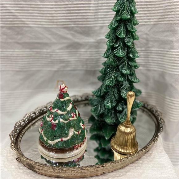 Christmas Tree glitter wax candle - Picture 2 of 2